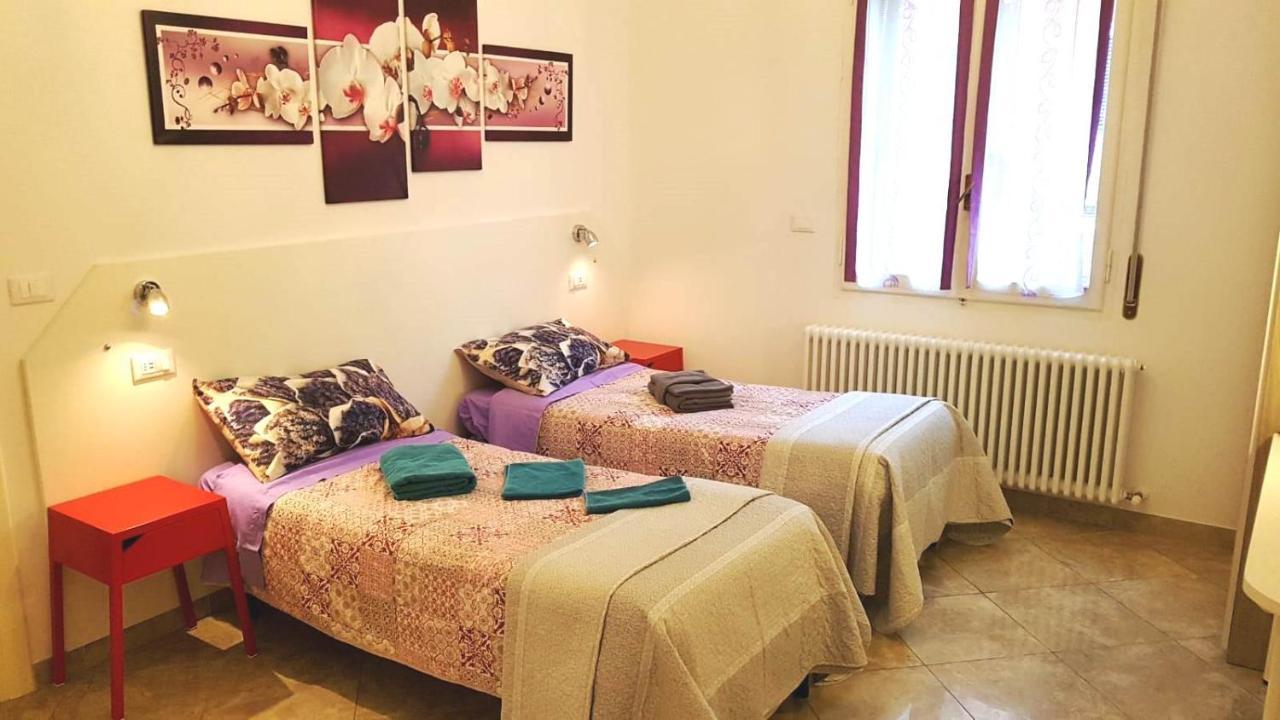 Bed And Breakfast Corticella 24 Bolonia Exterior foto