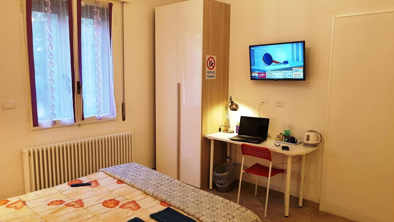 Bed And Breakfast Corticella 24 Bolonia Exterior foto