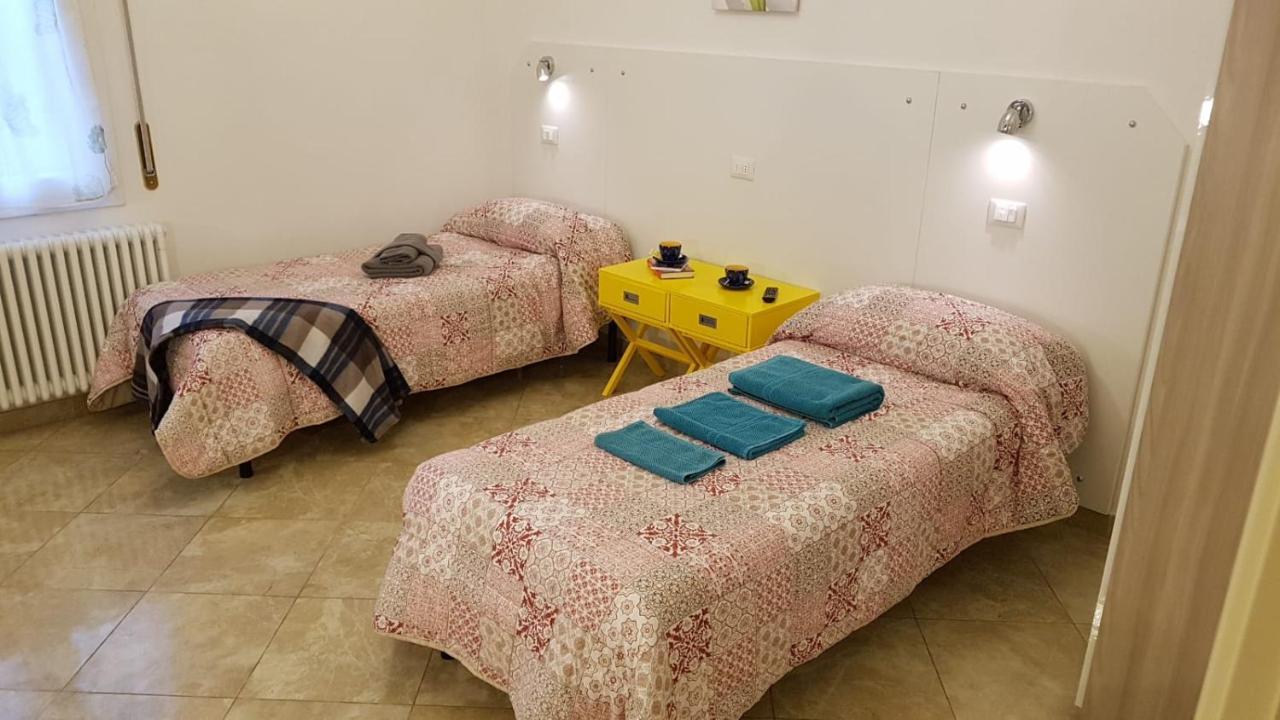 Bed And Breakfast Corticella 24 Bolonia Exterior foto